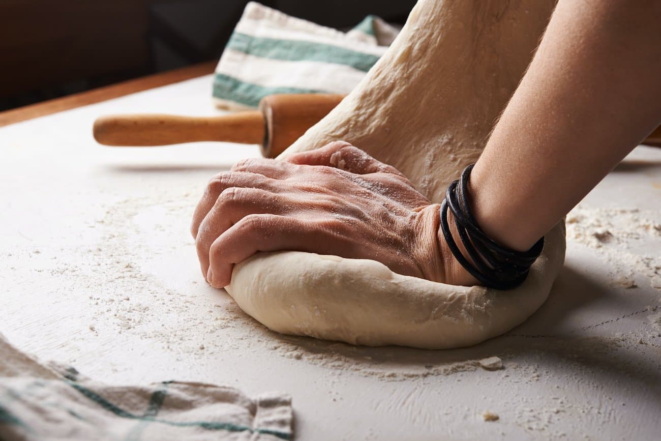 Masa de pizza casera - El lunes cierro el pico