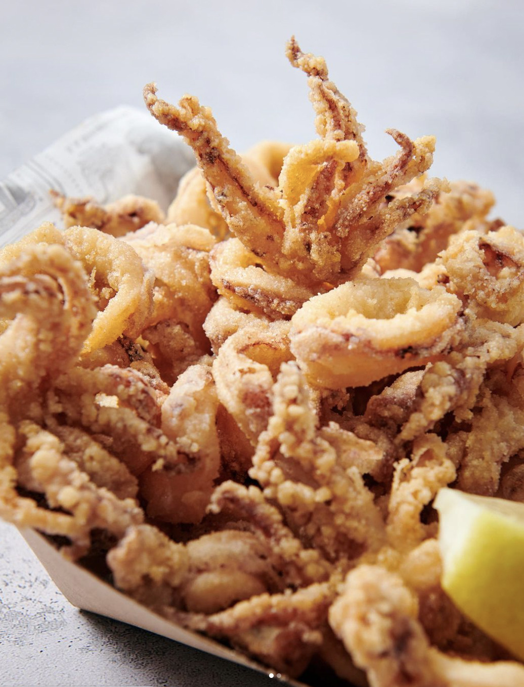 calamares_andaluza_pescado_marisco_restaurante_Chao_Pescao_barcelona