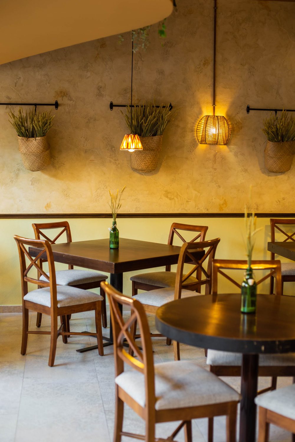 algrano-bistro-1 algrano-bistro-1